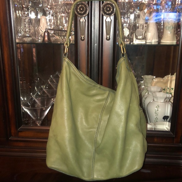 Marc Jacobs Handbags - Trendy Marc Jacobs hobo bag